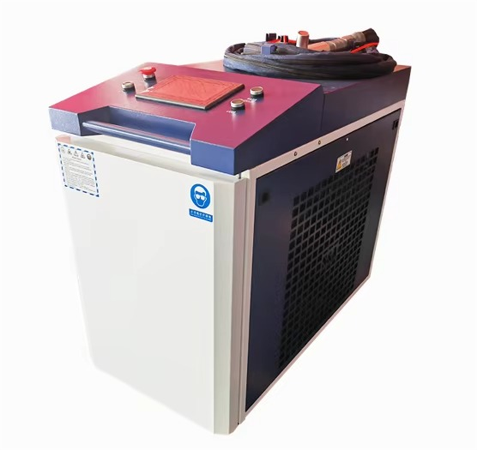 Máquina de Limpeza a Laser de  - Industrial Laser Rust Removal Machine avaliação e preço